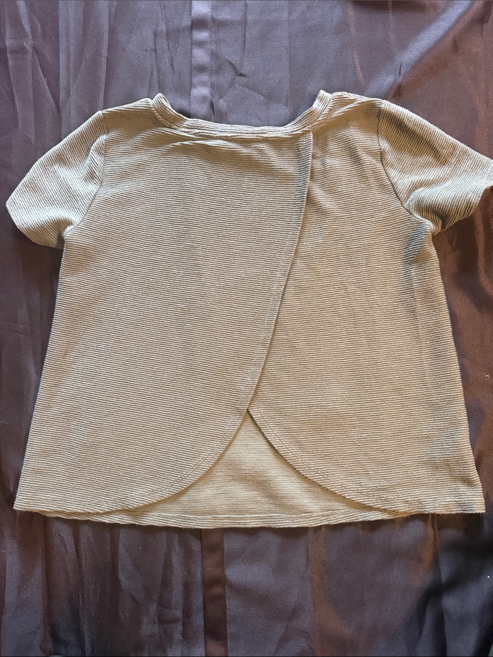 LOFT blouse, olive green, fun back. - Picture 4 of 4
